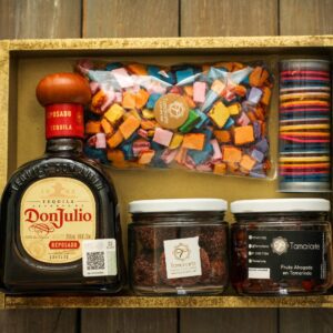 TM020 +Don Julio + Fruta Ahogada en Tamarindo + Obleas rellenas de Tamarindo + Cuadritos de Obleas rellenas de Tamarindo + Bolas de tamarindo