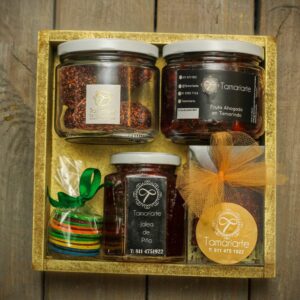 TM022 + Bolas de Tamarindo + Tarro de Fruta Ahogada en Tamarindo + Obleas rellenas de Tamarindo + Jalea + Rollo de Guayaba con Tamarindo