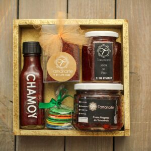 TM014 + Fruta Ahogada en Tamarindo + Salsa Chamoy + Obleas rellenas de Tamarindo + Jalea Piña + Rollo de guayaba con Tamarindo